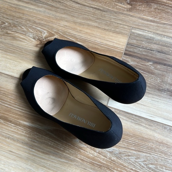 BRUNOMAGLI Heel Size 35.5 - Picture 4 of 14